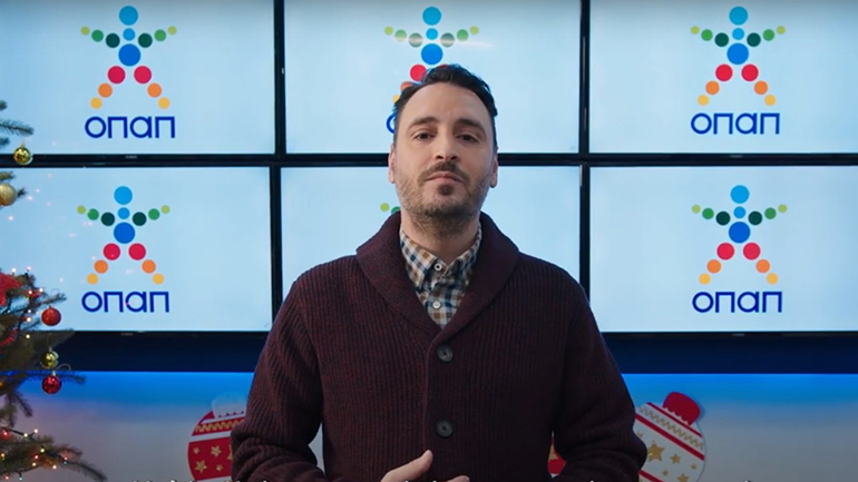 Χριστουγεννιάτικο ρεβεγιόν έτσι ξαφνικά – Μια ξεχωριστή εορταστική ιστορία από τον ιδιοκτήτη καταστήματος ΟΠΑΠ στο Παγκράτι